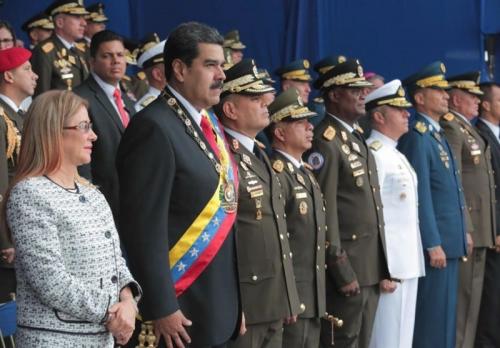 سوءقصد به جان رئیس‌جمهور ونزوئلا/ مادورو هدف حمله پهپادی قرار گرفت 