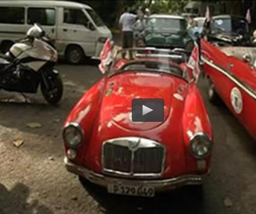  فیلم/ دورهمی خودروهای عتیقه در کوبا