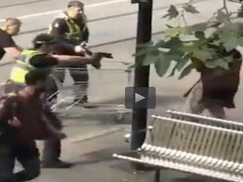  فیلم/ حمله با چاقو به شهروندان در ملبون!