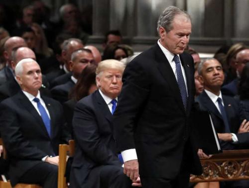آیا آمریکا در حال آمادگی برای یک جنگ دیگر است؟/ شباهت دولت بوش قبل از حمله به عراق و دولت ترامپ +فیلم 