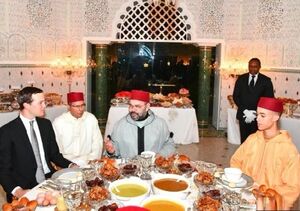  کوشنر سر میز افطاری پادشاه مراکش نشست