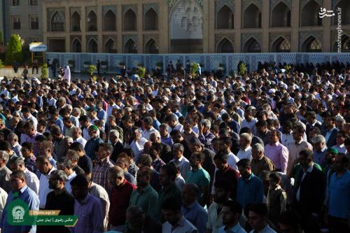 فیلم/ اقامه نماز عید فطر به امامت رهبر انقلاب