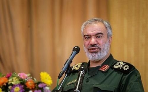 دریادار فدوی: دشمنان هر روز به دنبال نقشه جدید برای ضربه زدن به انقلاب هستند/ جرأت شلیک یک تیر به سمت ایران را ندارند 