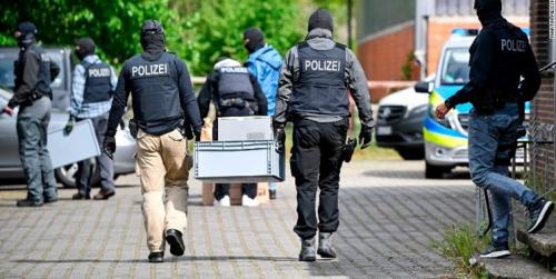 حمله پلیس آلمان به مساجد و منازل مسلمانان