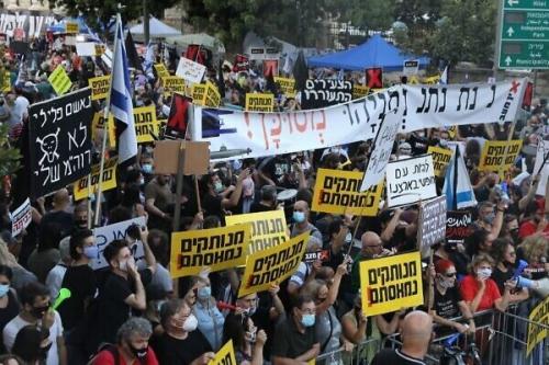 هزاران معترض خواستار استعفای نتانیاهو شدند
