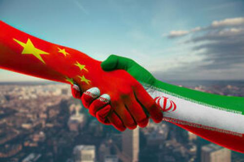 شراکت راهبردی ایران و چین، آمریکا را در منطقه به چالش خواهد کشید/ آمریکا نمی‌تواند روی متحدان عرب خود حساب کند