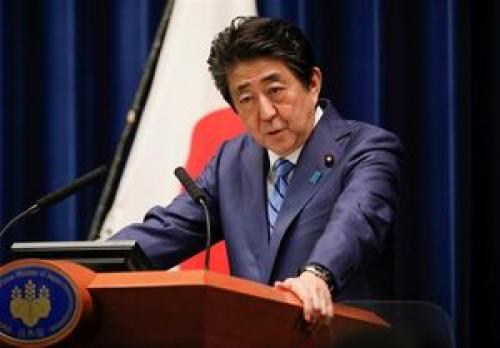 چرا سامورایی کاغذی از نخست‌وزیری ژاپن استعفا داد؟