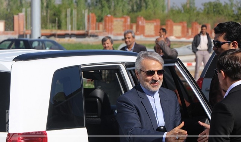 چرا شما مثل ما شیشلیک نمیخورید آقای قالیباف!؟ چرا شما مثل ما شیشلیک نمیخورید آقای قالیباف!؟