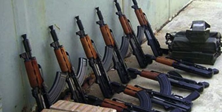 کشف و ضبط محموله سلاح در نایین کشف و ضبط محموله سلاح در نایین