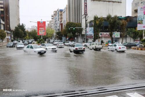 بارش باران در تهران ۸ درصد کاهش یافته است