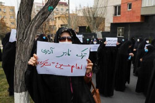 تجمع مردم تبریز در مقابل کنسولگری ترکیه در تبریز