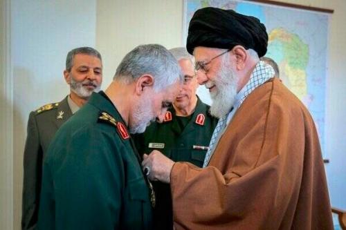 همه چیز درباره نشان‌های دولتی و نظامی در ایران +تصاویر