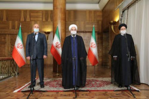  روحانی به تشکیل جلسه سران قوا راضی شد