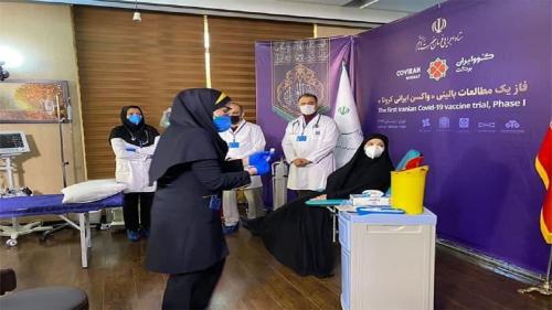 انجام موفقیت آمیز اولین تزریق واکسن ایرانی کرونا 