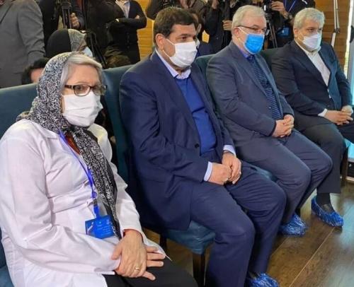 تصاویری از داوطلبین دریافت واکسن کرونای ایرانی
