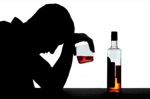 نوشیدن حتی یک گیلاس نوشیدنی الکلی، خطر سکته مغزی را افزایش می‌دهد