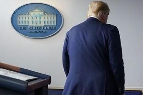 تنهایی ترامپ در جلسه استیضاح 