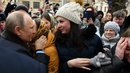 دختر روس رسماً از پوتین خواستگاری کرد 