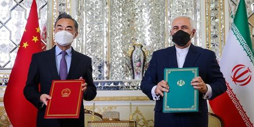سند همکاری 25 ساله ایران و چین؛ فرصت‌هایی برای دو طرف