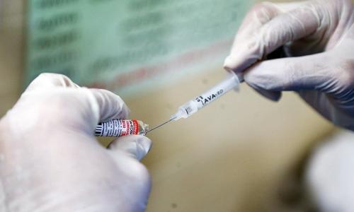  اعطای ۴۰۰۰۰۰ دوز واکسن رایگان کرونا توسط چین به هلال احمر ایران 