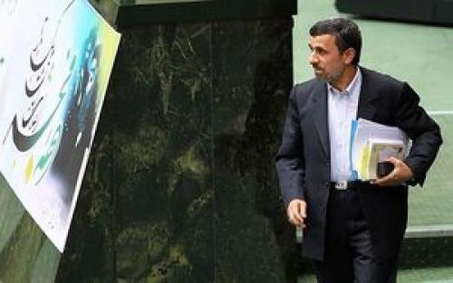 رهبر انقلاب برای کدام رفتار خلاف شرع به احمدی‌نژاد تذکر دادند؟