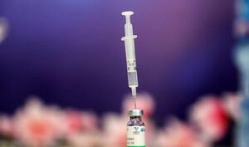 آغاز تزریق یک میلیون دوز واکسن کرونا/ ثبت نام واکسیناسیون بیماران صعب‌العلاج
