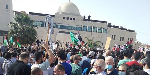 چهارمین روز تحصن اردنی‌ها مقابل سفارت رژیم صهیونیستی