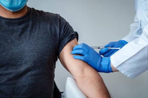  اعلام زمان آغاز واکسیناسیون عمومی کرونا