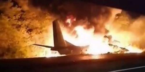 سقوط هواپیما در فرودگاه تگزاس +عکس