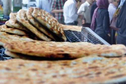  شایعات به گرانی نان در مشهد دامن زده است