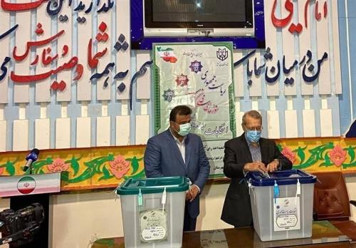  لاریجانی: با هیچ کاندیدایی دیدار انتخاباتی نداشتم