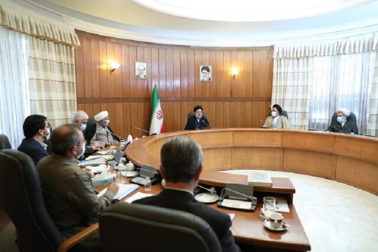 اولین اقدام رییسی در کسوت رئیس جمهور منتخب اولین اقدام رییسی در کسوت رئیس جمهور منتخب