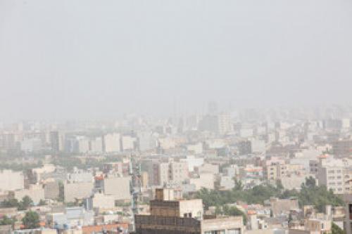 خیزش گرد و خاک و آلودگی هوای شهر قم