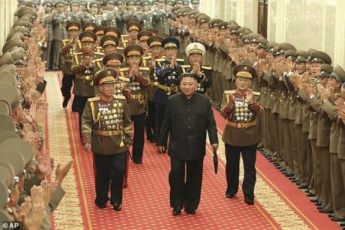 رهبر کره شمالی باز هم لاغرتر شده 