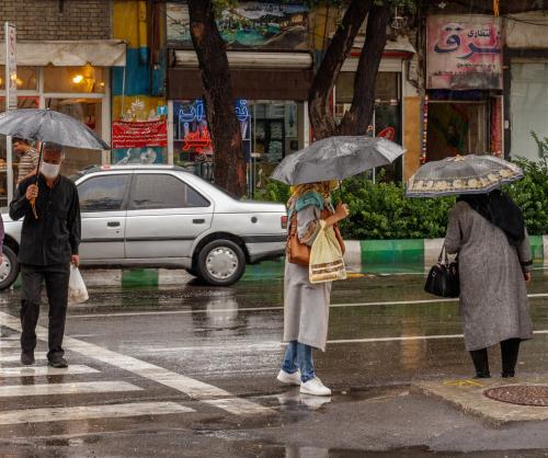 بارش باران و وزش باد شدید در برخی استان‌ها