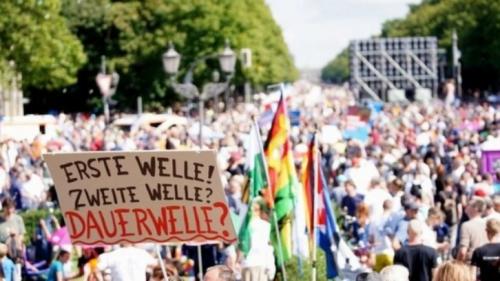  تظاهرات علیه محدودیت‌های کرونایی در برلین