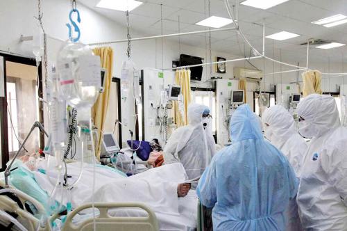  افزایش آمار جانباختگان کرونا در تهران/ هر ۲۴ ساعت ۲ هزار بیمار بستری می‌شوند