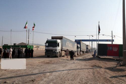 توقف تجارت با افغانستان از مرزهای دوغارون و ماهیرود شایعه است
