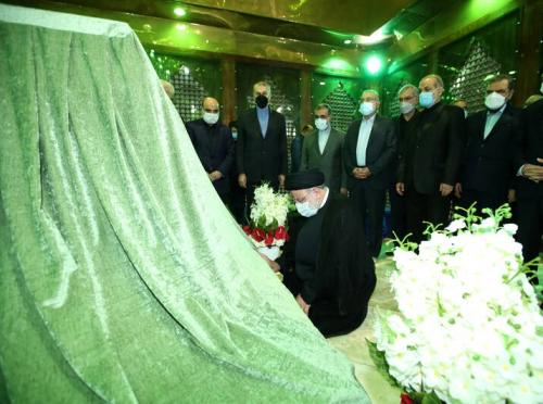 عکس/ مراسم تجدید میثاق اعضای هیات دولت با آرمانهای امام خمینی (ره)