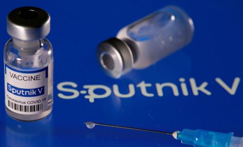 نبود واکسن اسپوتنیک برای تزریق دز دوم/ احتمال جایگزین شدن یک واکسن دیگر
