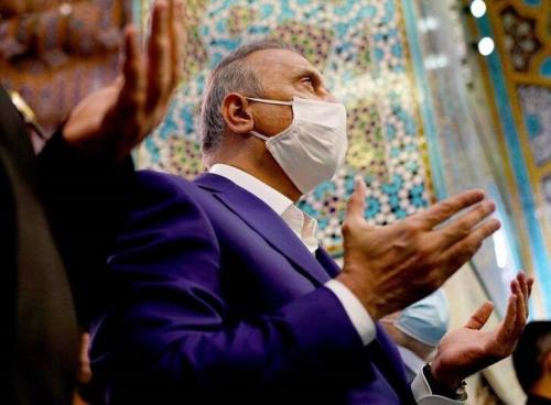  فیلم/ نخست وزیر عراق در حرم امام رضا (ع)