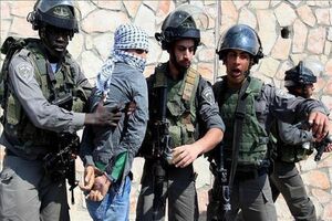  رفتار خشن اسرائیل با زندانیان فلسطینی