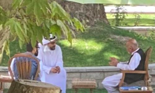  انتشار تصویر اشرف غنی با مسؤول اماراتی قبل از ترک کابل