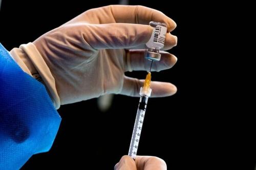 دوز سوم واکسن مانع ابتلا به کرونا می‌شود؟