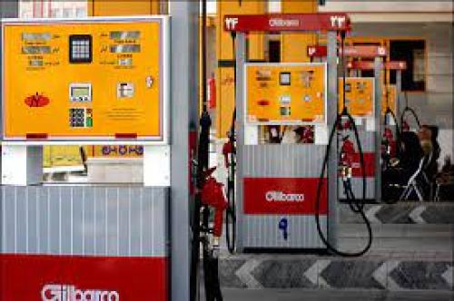 گرانی بنزین در مجلس کلید می خورد؟ 