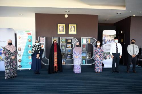 کتابخانه ایران و گوشه فرهنگی ایران در پایتخت برونئی افتتاح شد