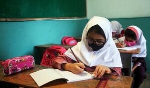  روند بازگشایی مدارس بازنگری شود