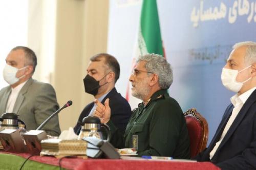  سخنرانی فرمانده سپاه قدس در جمع سفرا و روسای نمایندگی‌های ایران در کشورهای همسایه