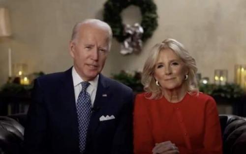 دست انداختن رئیس جمهور آمریکا در ویدئوی تبریک سال نو +فیلم
