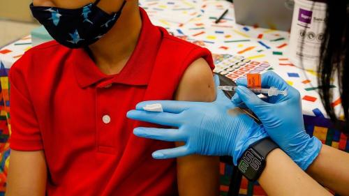 آمریکا در بحران کرونا؛ تایید دز سوم واکسن کرونا برای نوجوانان